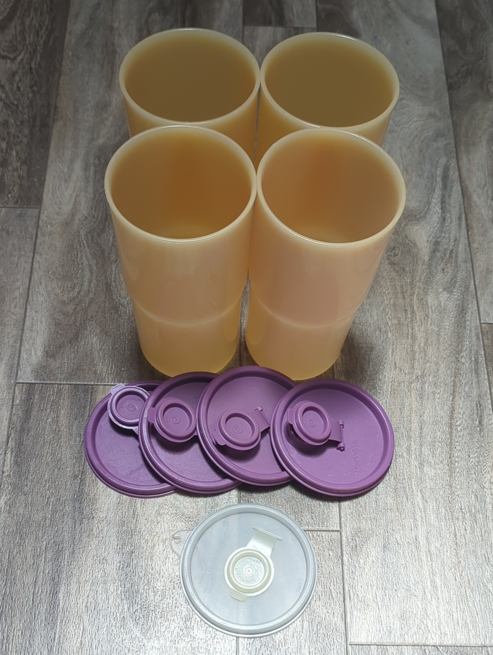 Tupperware Color-Changing 30 oz Tumblers With Covers